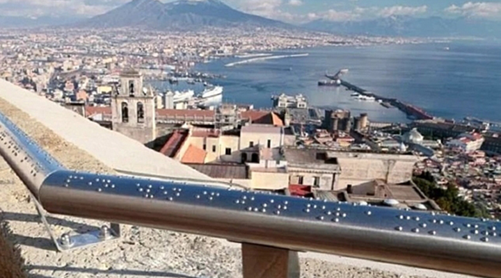 Mirante italiano “fala” com deficientes visuais — e abre caminho para acessibilidade universal