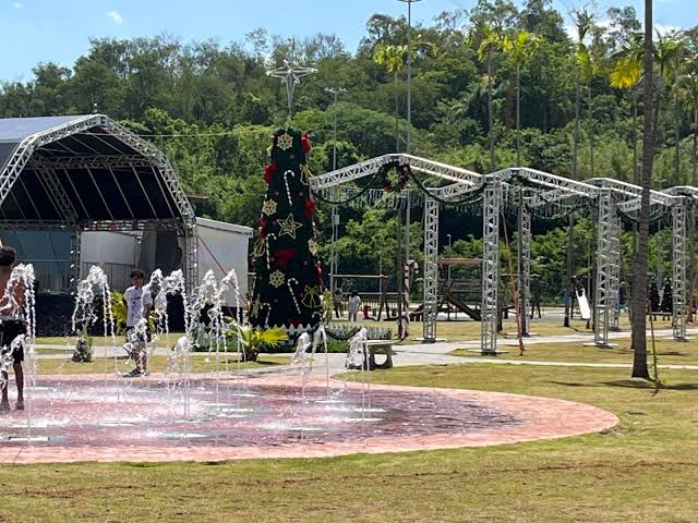 Louveira terá acendimento oficial das luzes de Natal no Parque da Cidade nesta sexta-feira (28)